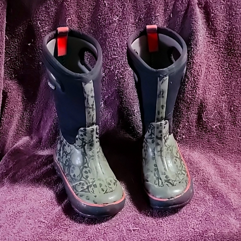 Bogs Boy winter boots!